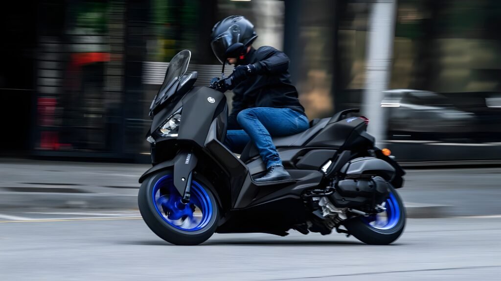 Yamaha XMAX Carbon Parts - NZ Motor Parts Yamaha XMAX riding with NZ Motor Parts carbon upgrades